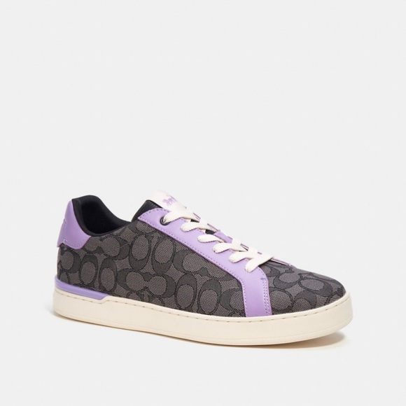 NWT Coach Outlet Clip Low Top Sneaker In Signature Jacquard - Picture 1 of 6